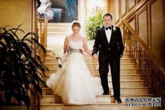 参加妻子婚礼的男朋友不是他。我正在寻找胡歌