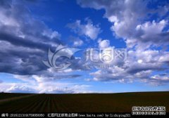 宝宝使用的魔力是“黑色地板”变成“白色云”