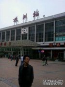 激烈猜测“户外展台”远离纽约的爵士乐2：金桐