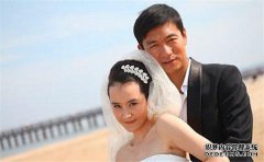 有传言说李欢和一个陌生的女人是谣言。相比之