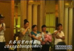 龙与凤凰有自己的父母，同性伴侣找婆婆