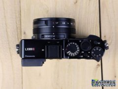 主要是便携式和便捷的Panasonic LX100M2相机
