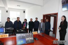 iao原市检察院检察官李元山前往东风县调查。