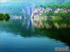 [泰宁大金湖]岩隙梯子望着天空