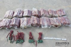 便捷的建筑炸药，可将219公斤炸药埋在道路上